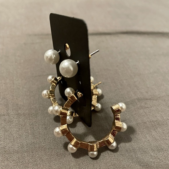 2-Pair Pearl Gold Hoop and White Pearl Studs Earrings Set - Picture 3 of 3